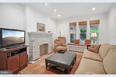 2924 Newark Street NW, Washington, DC 20008 - Photo 3