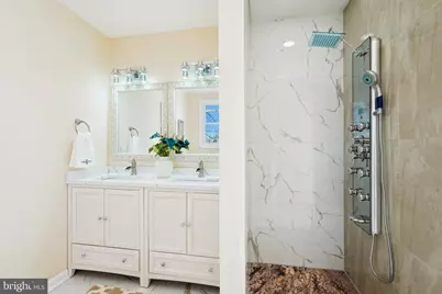 2528 Elvans Road SE, Washington, DC 20020 - Photo 11