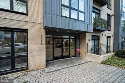 1016 17th Place NE #7, Washington, DC 20002 - Photo 3