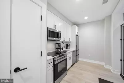 1016 17th Place NE #7, Washington, DC 20002 - Photo 19