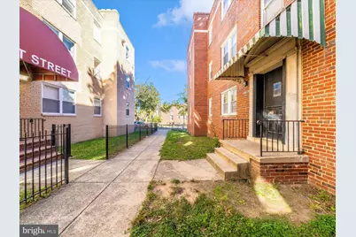 1745 T Street SE, Washington, DC 20020 - Photo 9