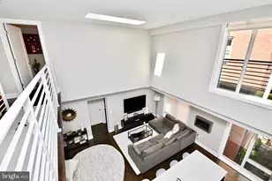 2012 Kalorama Rd NW, Washington, DC 20009 - Photo 3