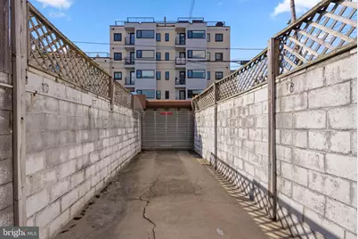 1934 11th Street NW, Washington, DC 20001 - Photo 15