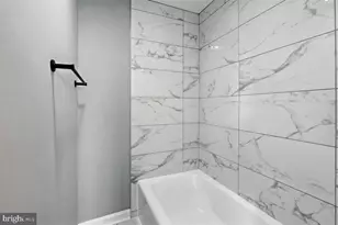 2613 Franklin St NE, Washington, DC 20018 - Photo 17