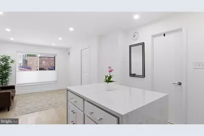 1718 P Street NW #L18, Washington, DC 20036 - Photo 3