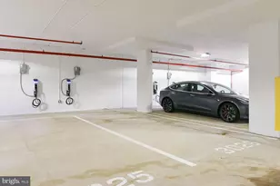 901 H St NE, Washington, DC 20002 - Photo 81