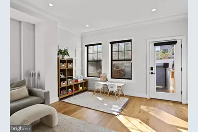 910 8th Street NE, Washington, DC 20002 - Photo 15