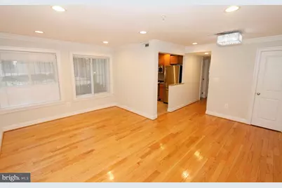 1901 Lincoln Road NE #101, Washington, DC 20002 - Photo 3