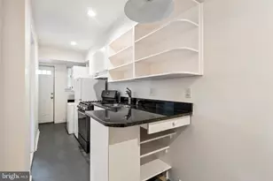 966 Mt Olivet Rd NE, Washington, DC 20002 - Photo 3