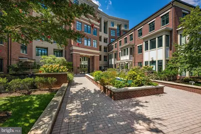 4750 41st Street NW #507, Washington, DC 20016 - Photo 3