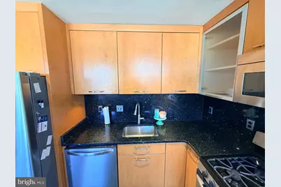 916 G Street NW #605, Washington, DC 20001 - Photo 11