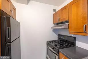 4201 Cathedral Ave NW, Washington, DC 20016 - Photo 7