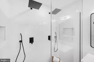 1417 Meridian Pl NW, Washington, DC 20010 - Photo 25