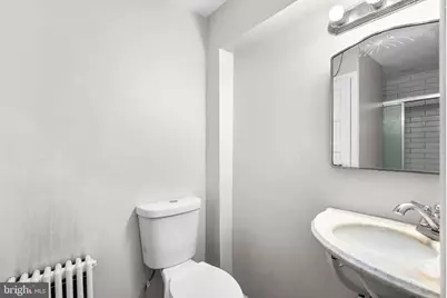 812 E Street SE, Washington, DC 20003 - Photo 45