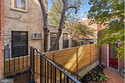 812 E Street SE, Washington, DC 20003 - Photo 53
