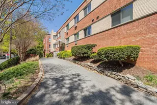 4465 MacArthur Blvd NW, Washington, DC 20007 - Photo 3