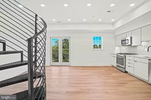 716 L St SE, Washington, DC 20003 - Photo 7