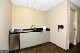 1025 1st St SE, Washington, DC 20003 - Photo 19