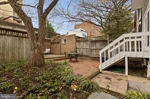 2744 Woodley Pl NW, Washington, DC 20008 - Photo 39