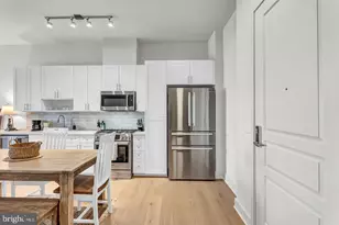 6803 Cameron Dr NW, Washington, DC 20012 - Photo 9