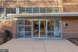 355 I Street SW, Washington, DC 20024 - Photo 3