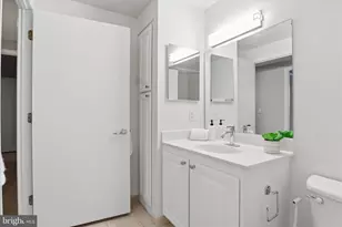 355 I Street SW, Washington, DC 20024 - Photo 19