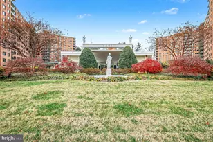 4201 Cathedral Ave NW, Washington, DC 20016 - Photo 43