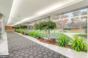 4201 Cathedral Ave NW, Washington, DC 20016 - Photo 31