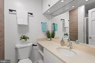 955 26th St NW, Washington, DC 20037 - Photo 11