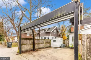 31 Milmarson Pl NW, Washington, DC 20011 - Photo 17