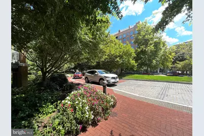 2425 L Street NW #215, Washington, DC 20037 - Photo 37