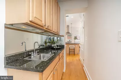 1683 35th Street NW #A, Washington, DC 20007 - Photo 9