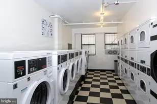 1 Scott Cir NW, Washington, DC 20036 - Photo 15