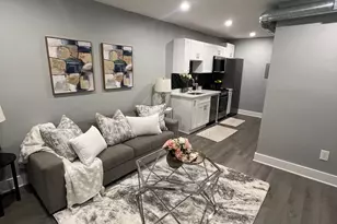 517 7th St NE, Washington, DC 20002 - Photo 5