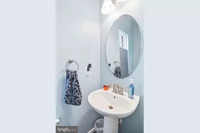 2538 Baldwin Crescent NE, Washington, DC 20018 - Photo 7