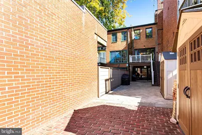745 10th Street SE, Washington, DC 20003 - Photo 45