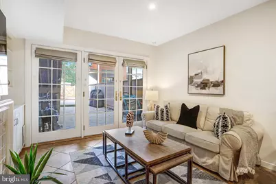 745 10th Street SE, Washington, DC 20003 - Photo 41