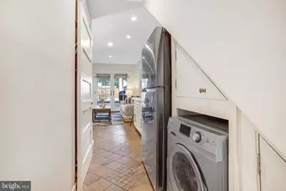 745 10th Street SE, Washington, DC 20003 - Photo 31