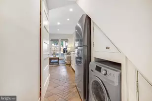 745 10th St SE, Washington, DC 20003 - Photo 31