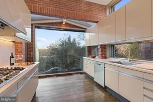 901 26th St NW, Washington, DC 20037 - Photo 17