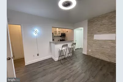 1 Scott NW #118, Washington, DC 20036 - Photo 15