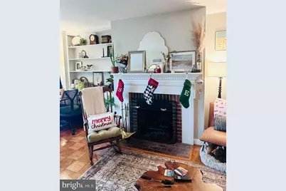 817 E St SE #1, Washington, DC 20003 - Photo 5