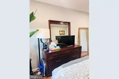 817 E St SE #1, Washington, DC 20003 - Photo 15