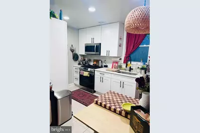 817 E St SE #1, Washington, DC 20003 - Photo 17