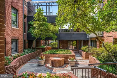 1080 Wisconsin Avenue NW #2001, Washington, DC 20007 - Photo 5