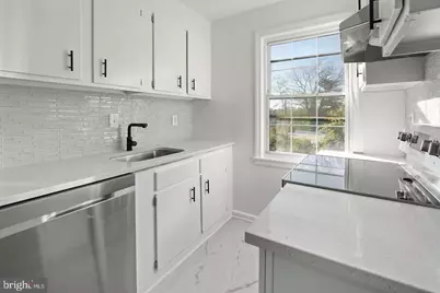 2111 Suitland Terrace SE #302, Washington, DC 20020 - Photo 11