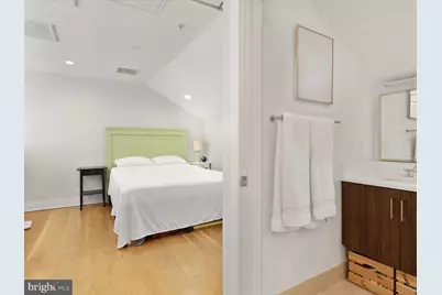 631 D Street SE, Washington, DC 20003 - Photo 15