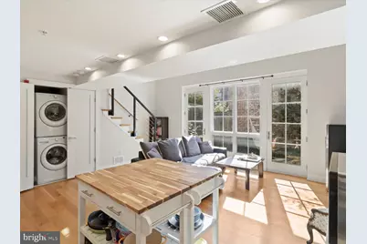 631 D Street SE, Washington, DC 20003 - Photo 9