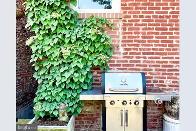 309 Elm Street NW, Washington, DC 20001 - Photo 13