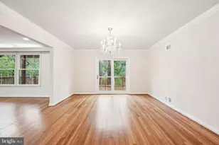 2827 Ellicott St NW, Washington, DC 20008 - Photo 9